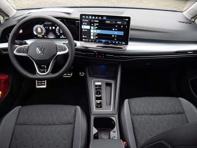 Volkswagen Golf 1.5 eTSI Golf VIII