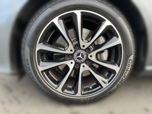 Mercedes-Benz E 220 AVANTGARDE E 220 d Estate