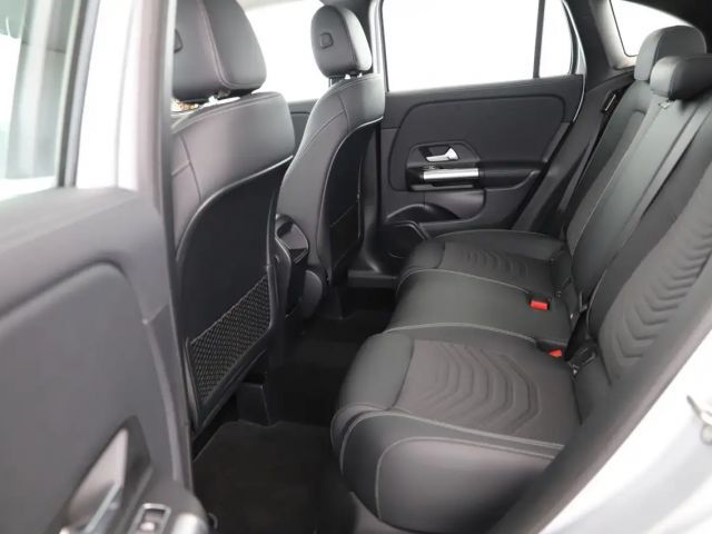 Mercedes-Benz GLA 200 Progressive