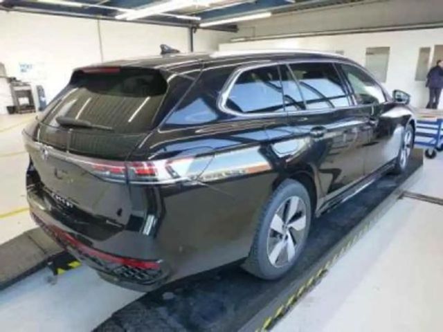 Volkswagen Passat 2.0 TDI DSG R-Line Variant