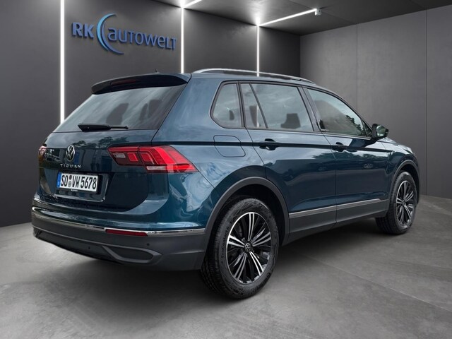 Volkswagen Tiguan ACTIVE 2,0 l TDI AHK-klappbar Navi 360 Kamera