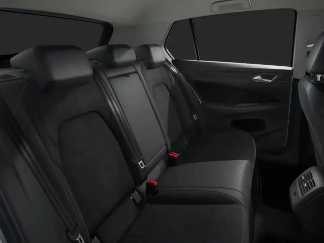 Volkswagen Golf 1.5 eTSI DSG Style