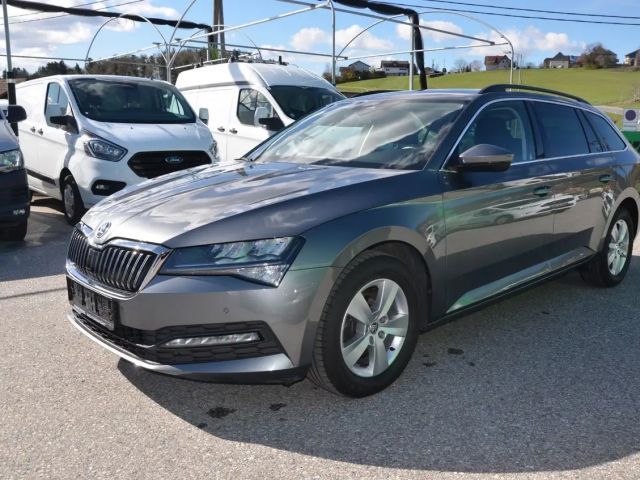 Skoda Superb Superb Kombi 2,0TDI DSG LED VIRTUAL NAVI SHZ 1.Bes