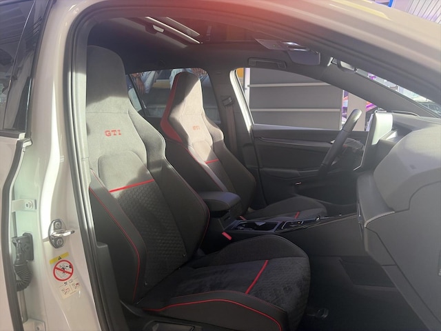 Volkswagen Golf 2.0 TSI DSG GTI