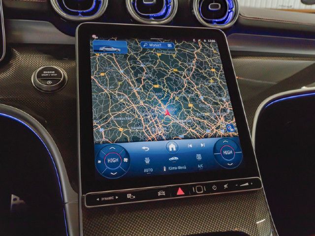 Mercedes-Benz C 200 AMG Line Sedan