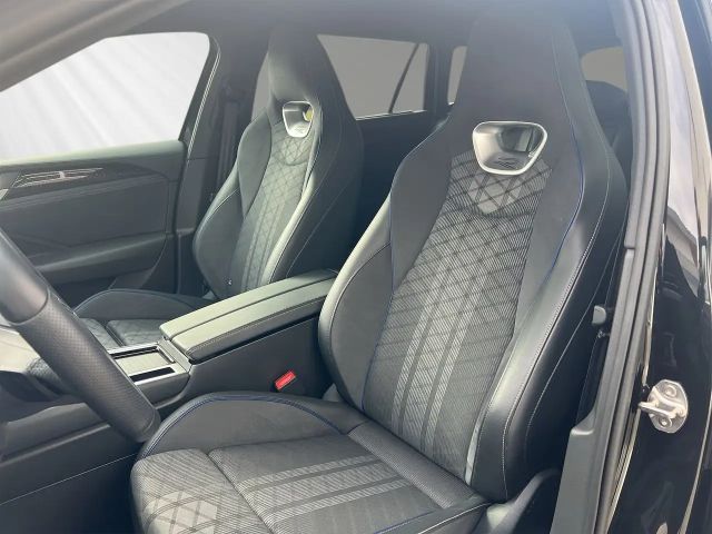 Volkswagen Passat DSG IQ.Drive R-Line Variant