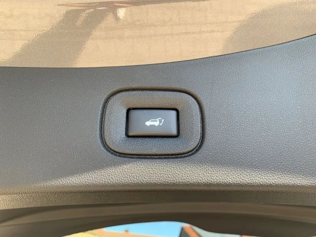 Renault Koleos Blue Initiale Paris