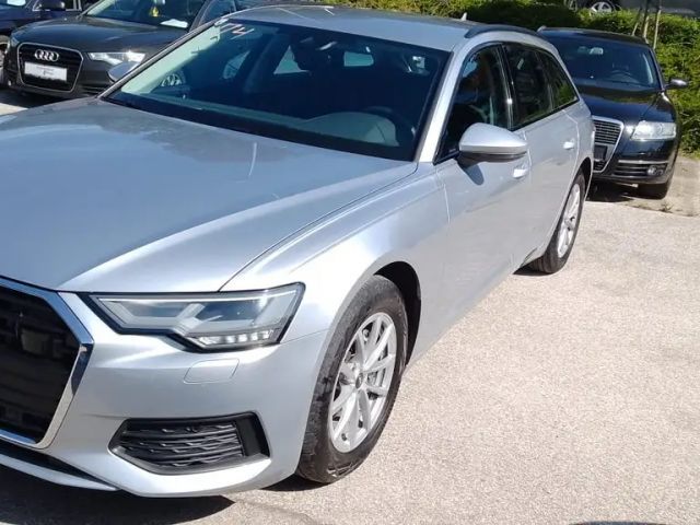 Audi A6 Avant Quattro