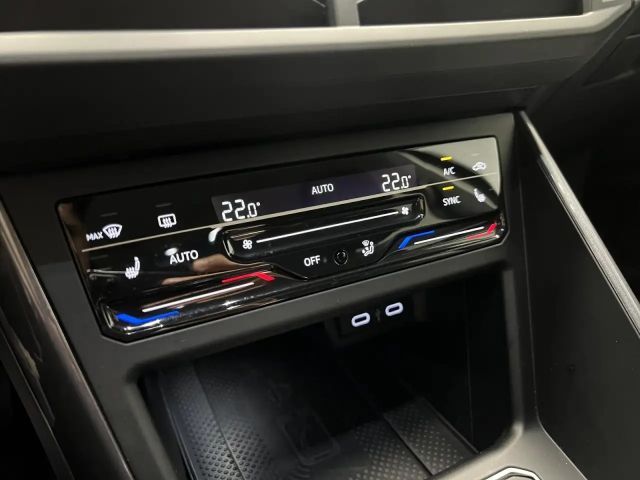 Volkswagen Taigo 1.0 TSI DSG Style