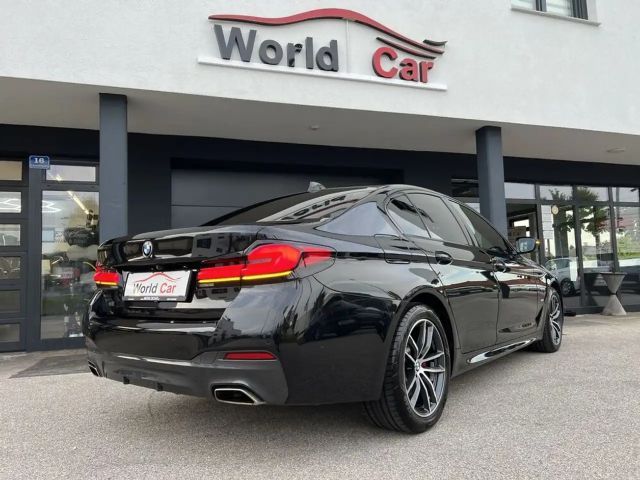 BMW 530 530d M-Sport Sedan xDrive