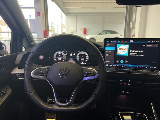 Volkswagen Golf 1.5 eTSI R-Line