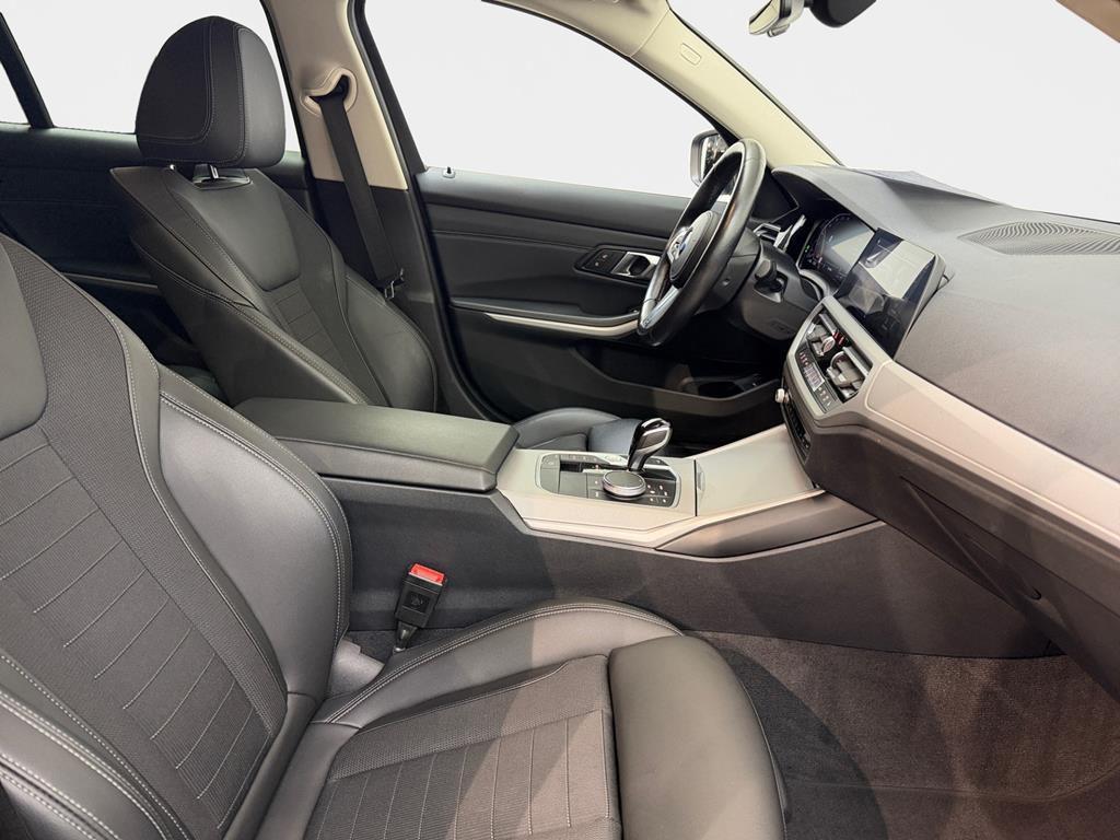 BMW 330 330d Touring xDrive