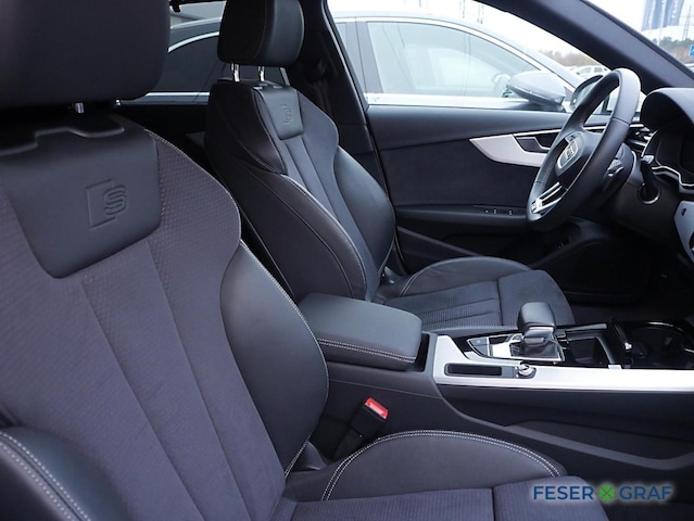 Audi A4 45 TFSI Avant Quattro S-Line S-Tronic
