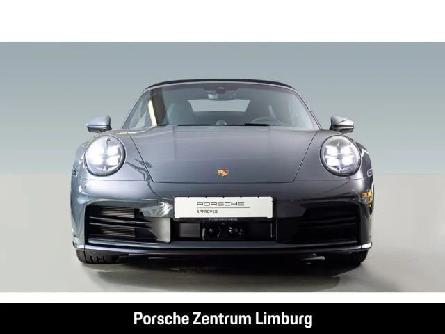 Porsche 992 Cabrio Carrera