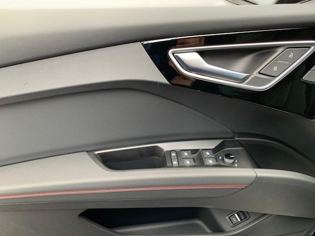 Audi Q4 e-tron Quattro