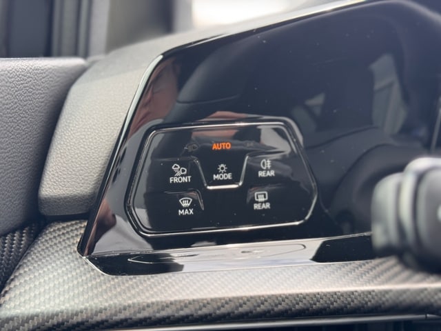 Volkswagen Golf 2.0 TSI Golf VIII