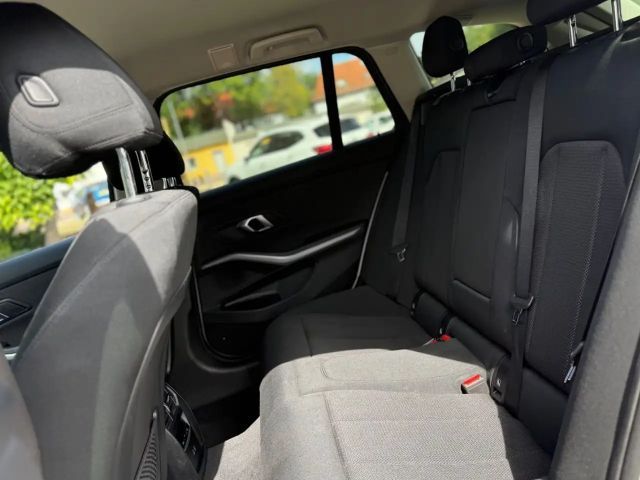BMW 320 320d Touring xDrive