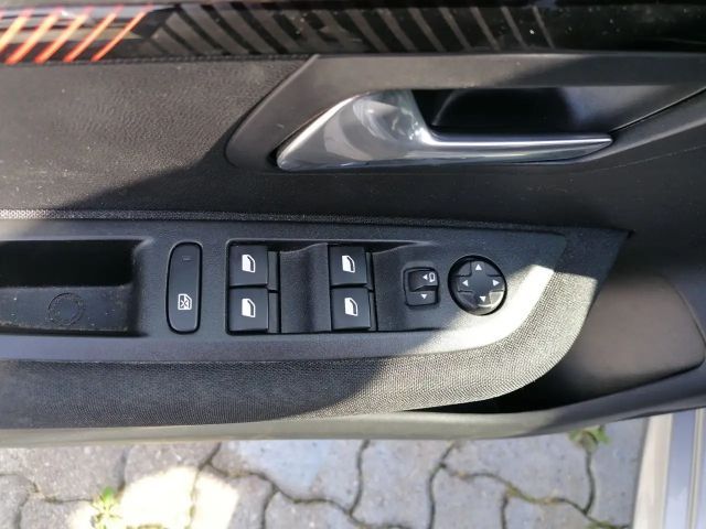 Peugeot E-208 Active Pack