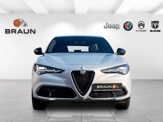 Alfa Romeo Stelvio AT8 Q4 Turbo