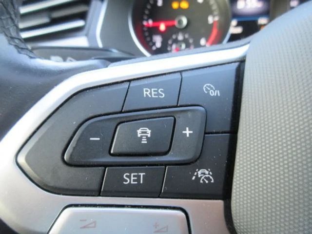 Volkswagen Passat 2.0 TDI Business DSG Variant