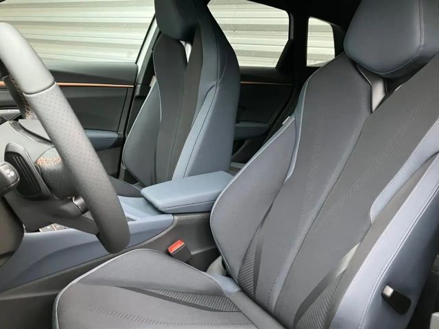 Cupra Terramar 1.5 e-Hybrid