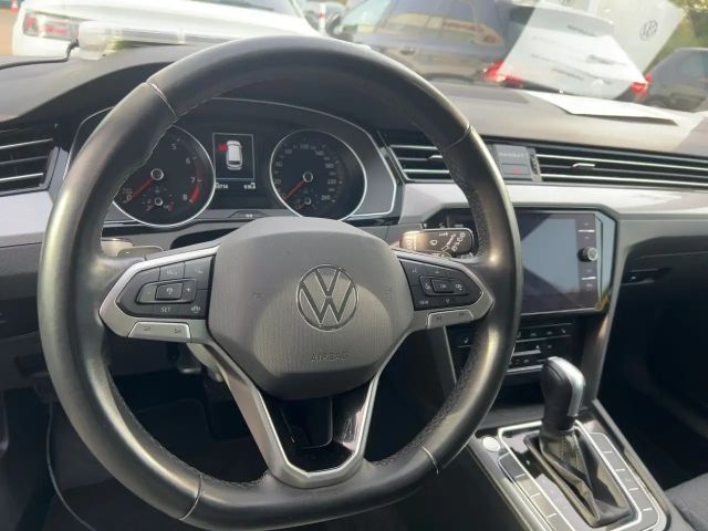 Volkswagen Passat 1.5 TSI Business DSG Variant