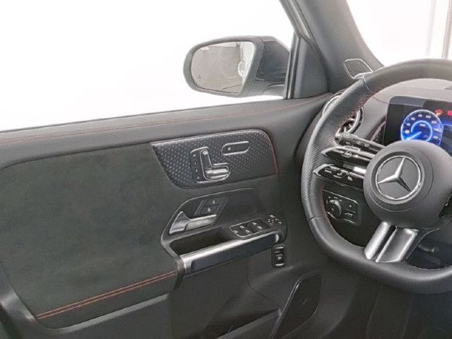 Mercedes-Benz EQB 300 4MATIC