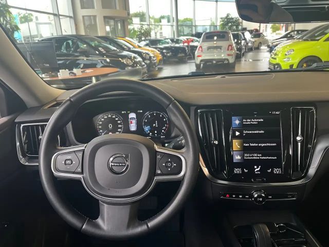 Volvo V60 Momentum