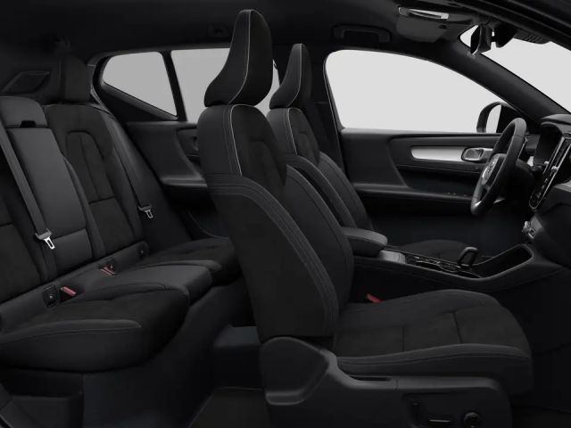 Volvo XC40 Dark Plus