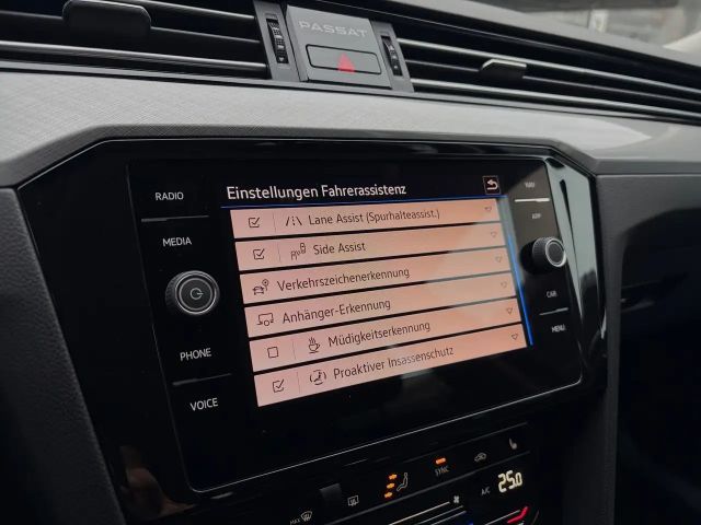 Volkswagen Passat 4Motion Business DSG Variant