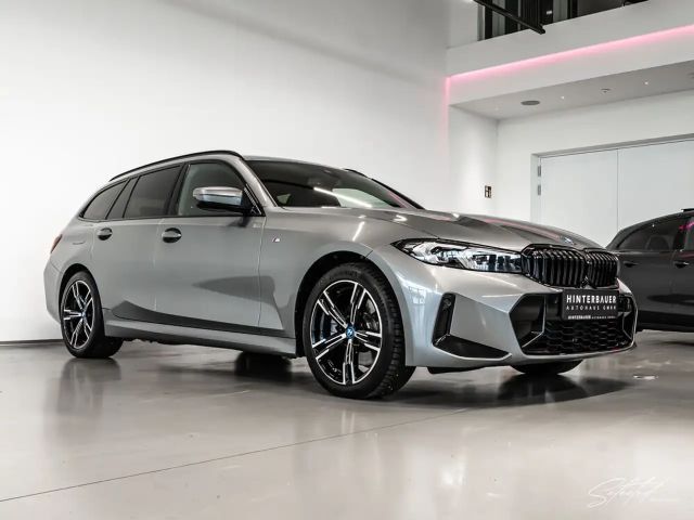 BMW 320 320e M-Sport xDrive