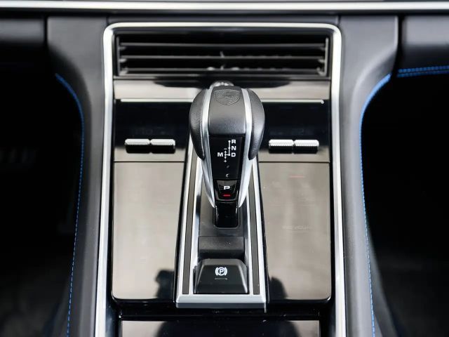 Porsche Panamera E-Hybrid S Turbo