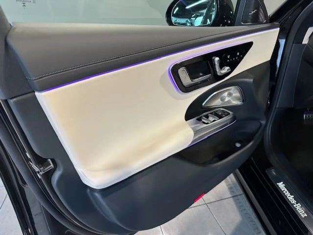 Mercedes-Benz E 200 AMG Line Sedan