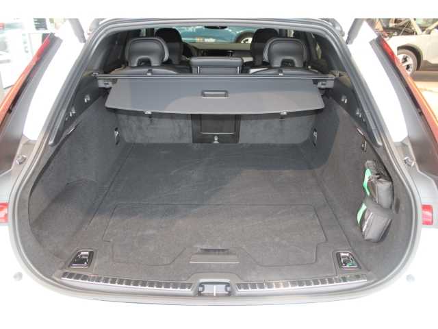 Volvo V90 Cross Country CC