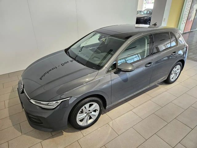 Volkswagen Golf 1.5 eTSI DSG Life