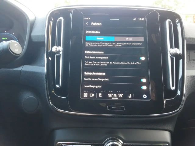 Volvo XC40 Plus Twin Engine