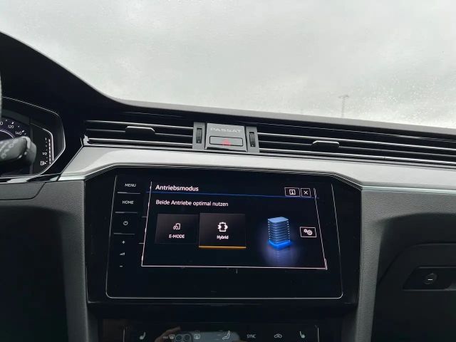 Volkswagen Passat DSG GTE Variant