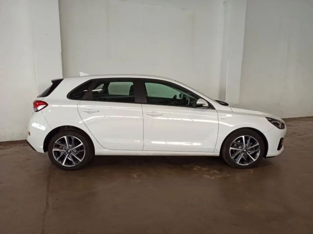 Hyundai i30 Hybrid Trend