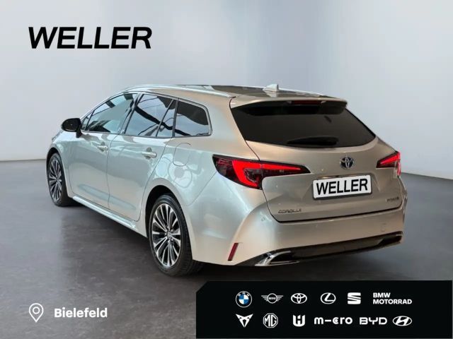 Toyota Corolla Hybride Team D