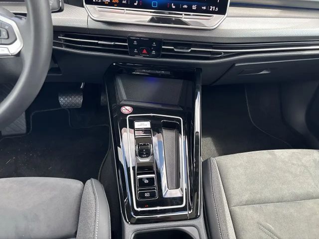 Volkswagen Golf 1.5 eTSI Golf VIII Style