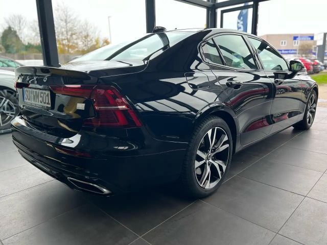 Volvo S60 AWD R-Design Recharge