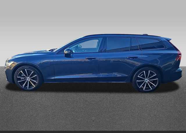 Volvo V60 AWD Dark Plus T6