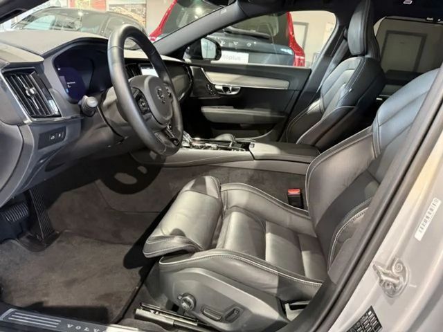 Volvo V90 AWD Dark Recharge T8 Ultra
