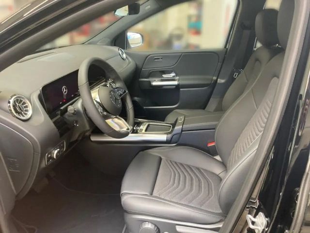 Mercedes-Benz B 180 Progressive