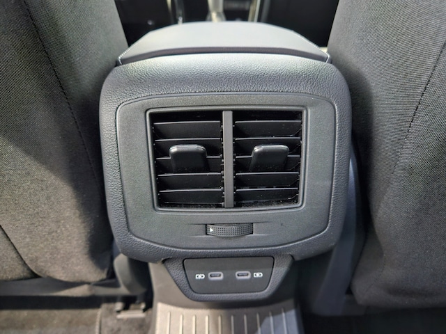 Volkswagen T-Roc 1.5 TSI DSG R-Line