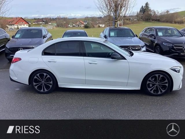 Mercedes-Benz C 300 4MATIC AMG Line Sedan