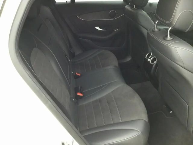 Mercedes-Benz GLC 300 4MATIC AMG Line