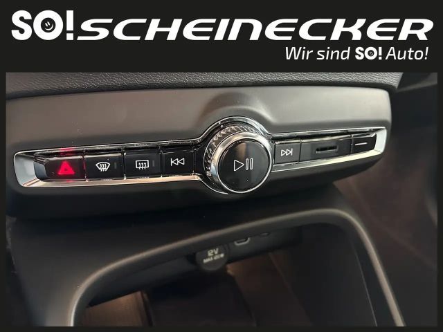 Volvo XC40 Dark Plus