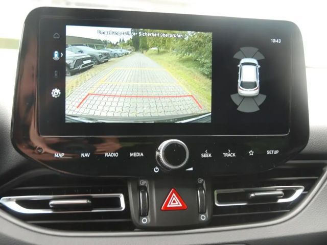 Hyundai i30 Advantage Hybrid T-GDi