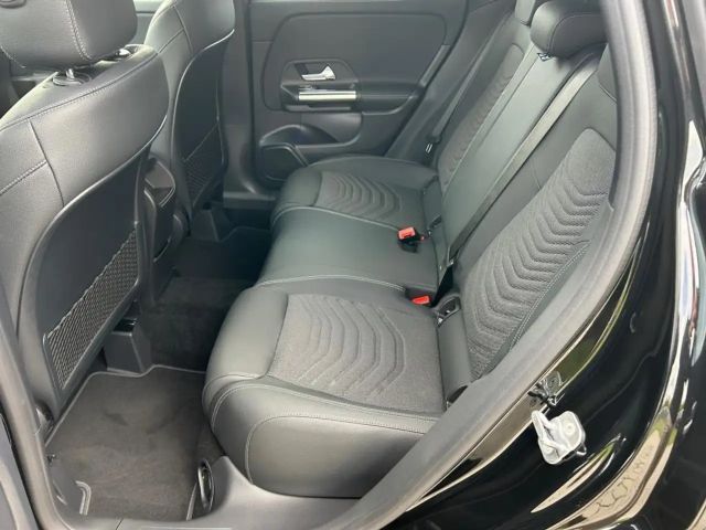 Mercedes-Benz GLA 200 Progressive